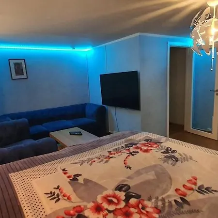 Flora Apartman