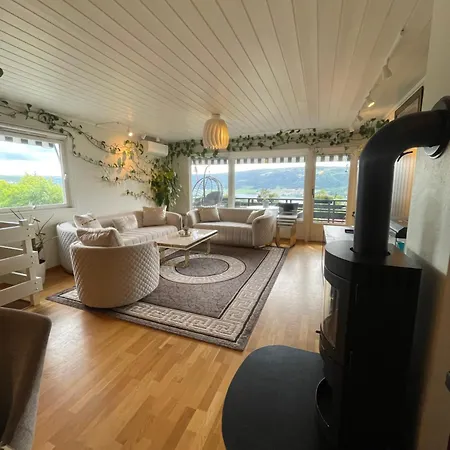 Apartman Flora *